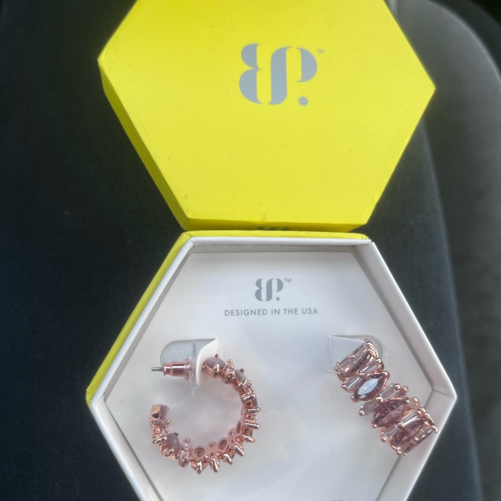 Bomb Party Wowed By You hoop earrings Rose Gold Plated